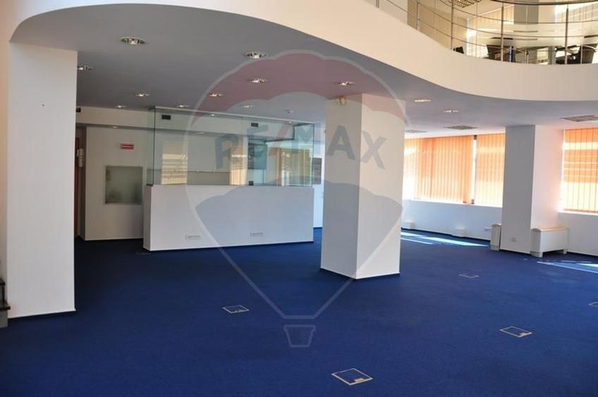 Spatiu de birouri ultracentral - 10