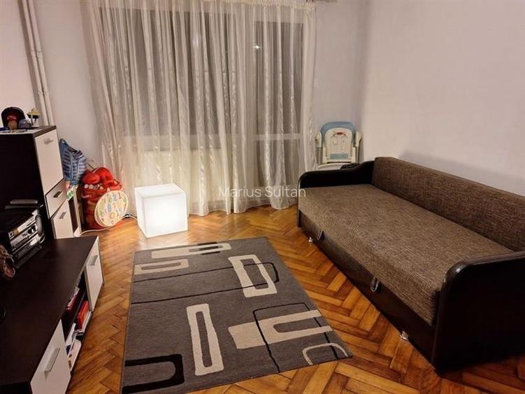 Garsonieră decomandată, mobilată în Astra
