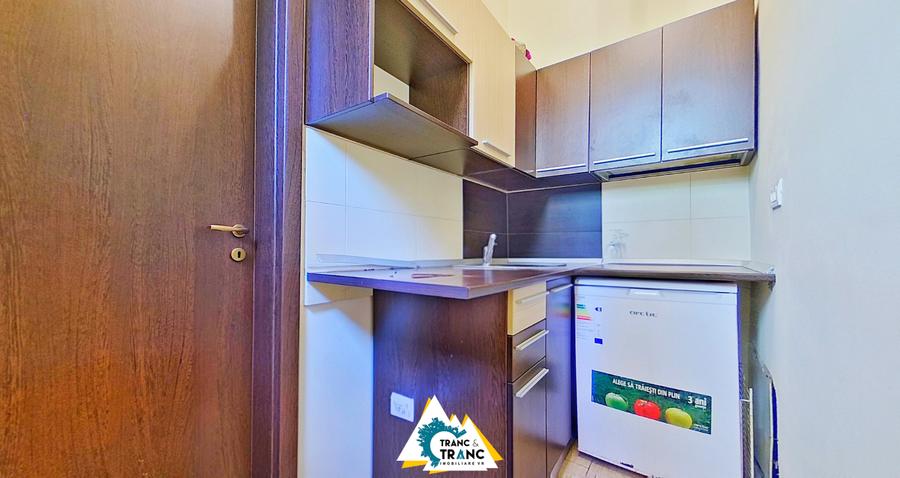 Spațiu de birou cu 4 camere, în zona centrală din Arad – ideal pentru afacerea t - 12