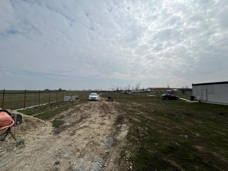 Teren intravilan, 8400 mp, zona Exterior Est - 3
