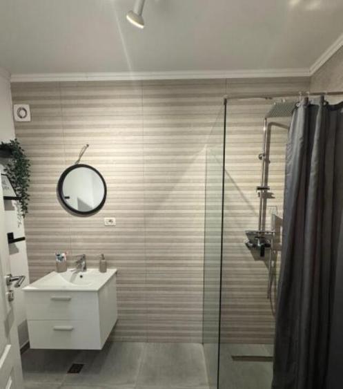 Casa 4 camere, P+1+Pod, toate utilitatile - 6