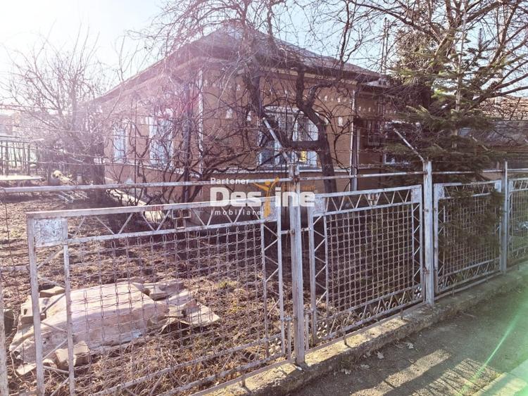 Casa de vanzare Copou-Sadoveanu 156mp + 412 mp teren - 1