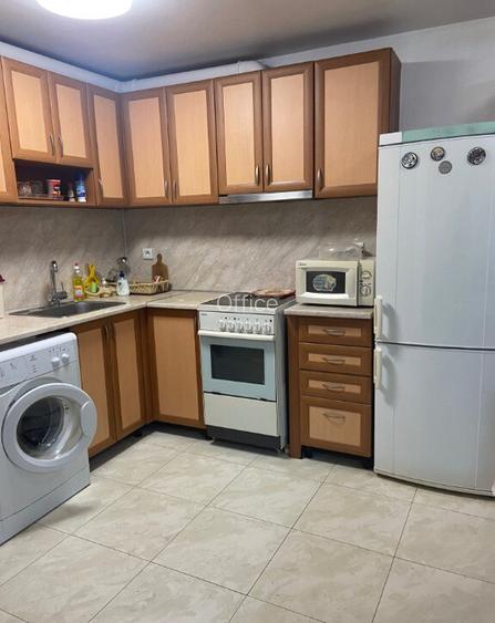 Se inchiriaza apartament in zona Carierei Se inchiriaza apartament in zona Carierei