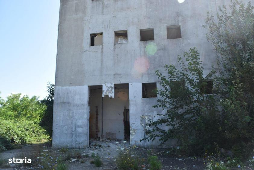 Proprietar vand teren ?i fabrica -Deta-Timis Oportunitate! Investitie! - 1