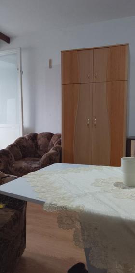 Inchiriez apartament cu o camera, Bloc G4, Mazepa 1. - 4