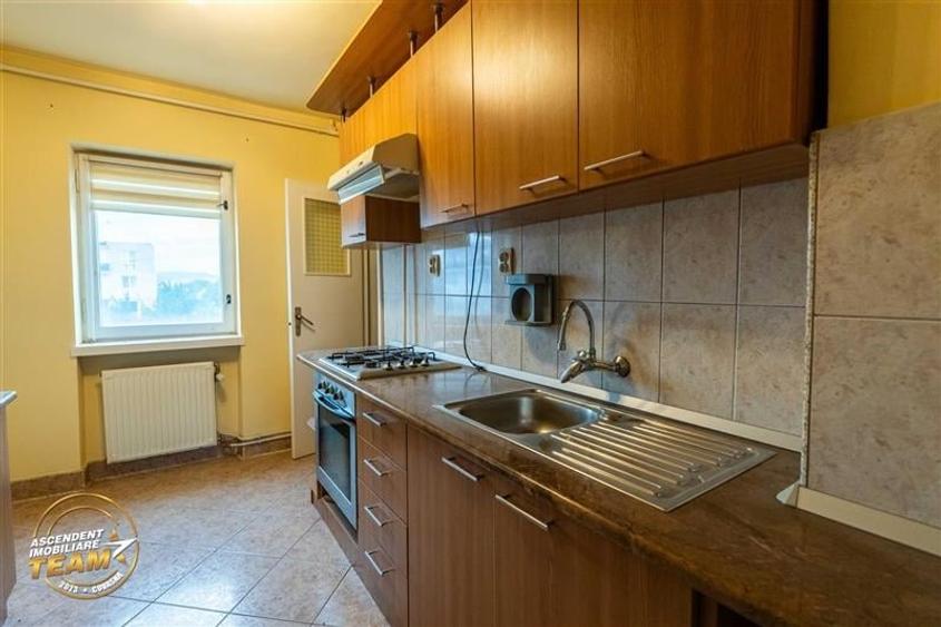 FILM:Oportunitate!Apartament cu 4 camere,2 bai,2 balcoane,2 garaje,Targu Secuies - 2