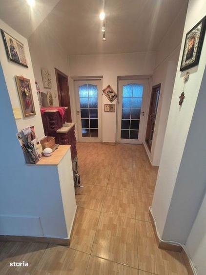 Vand apartament Alesd 2 camere zona centrala - 8