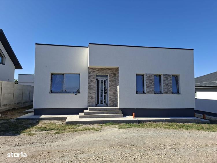 Casa Parter 3 camere /Com.Berceni/Comision 0% - 4