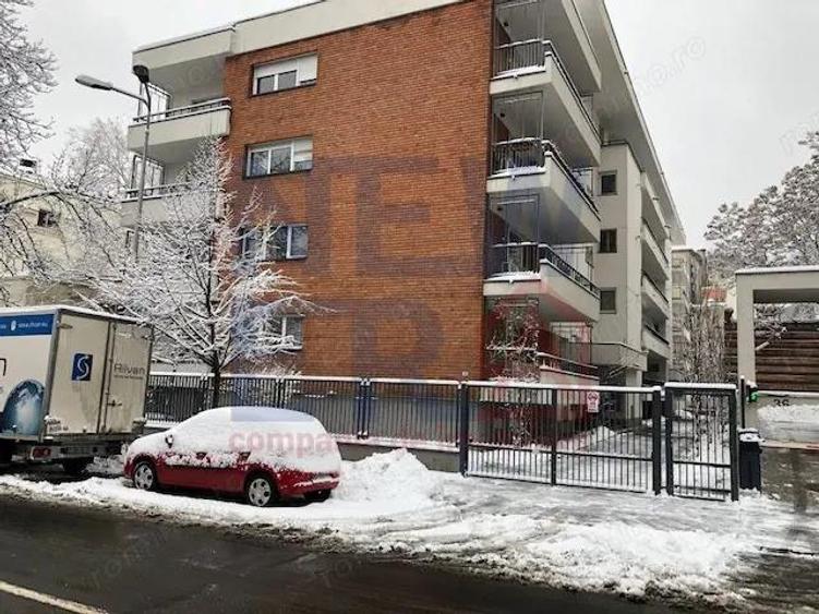 Apartament 4 camere Polona - calm urban langa Romana - 2