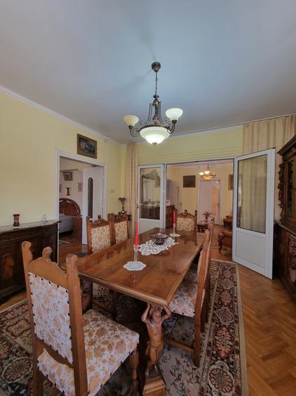 Dacia - 3 Camere - Garaj - Curte - 1