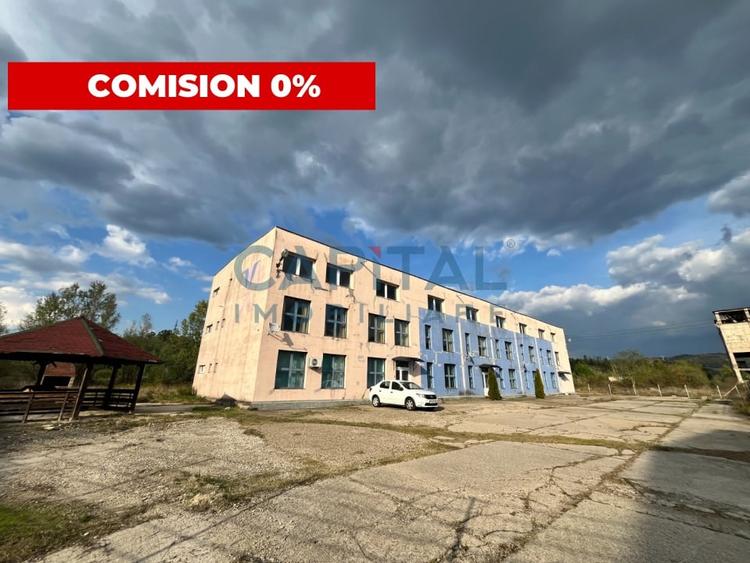 Spatiu locativ sau hala cu suprafata de 1884 mp pe teren de 3883 mp - 1