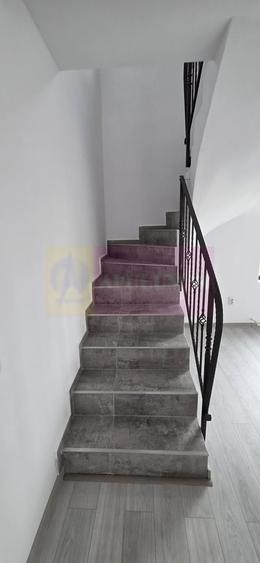 Vila de vanzare cu 4 camere in Brebu - 6