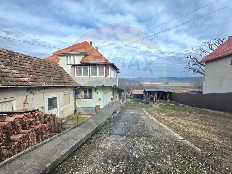 Casa pe strada Prefect Vasile Molovan- Tarnaveni - 13