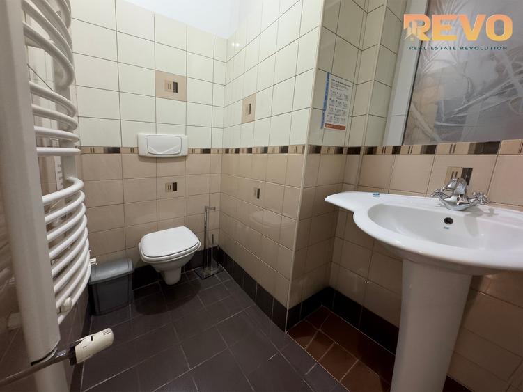 Victoriei -  Berzei |Vilă interbelică | 5 camere | 190mp | Curte | Comision 0% - 9