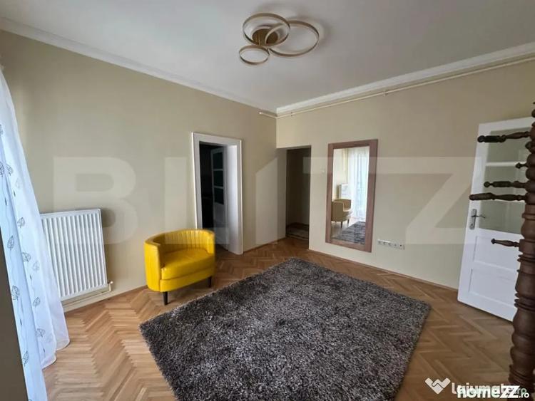 Apartament cu 4 camere decomandat în Titulescu