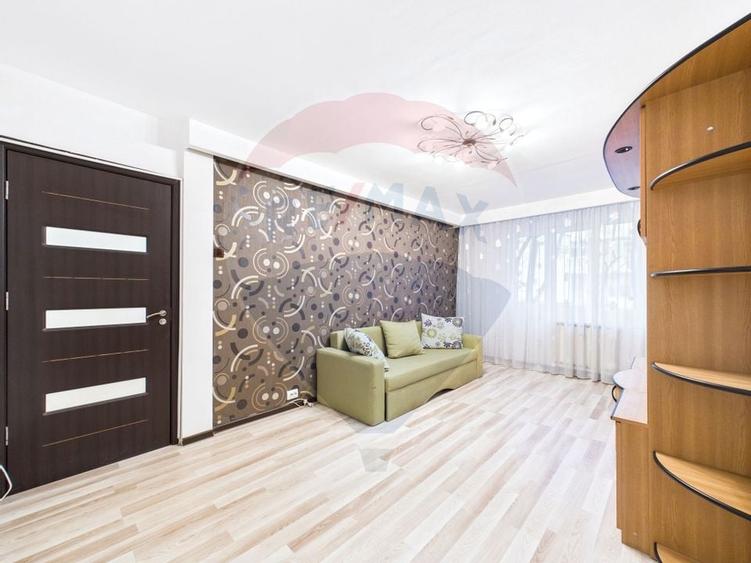 Apartament cu 4 camere de vanzare in zona Rahova - 2