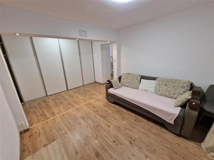 Apartament decomandat cu 3 camere 2 bai in Terezian - 1