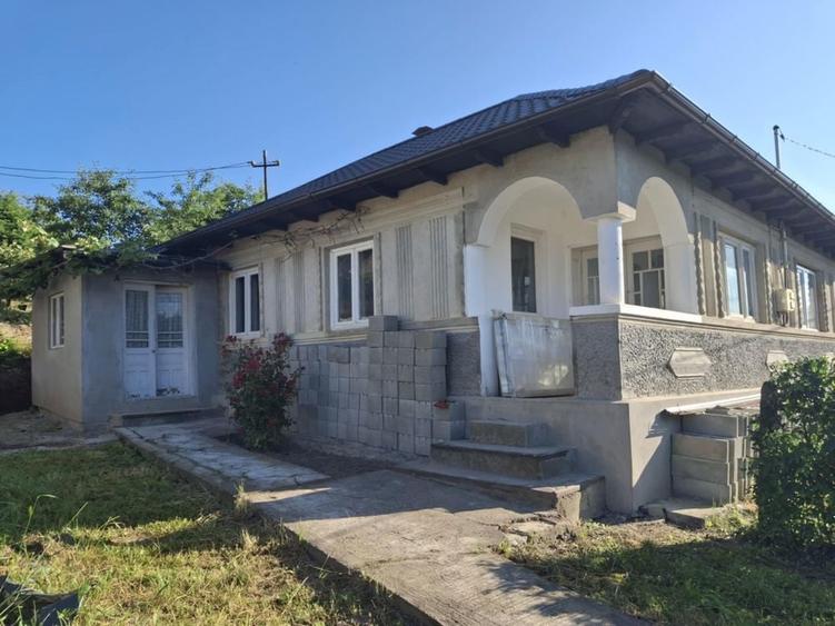 Casa de vanzare Parjol - 4