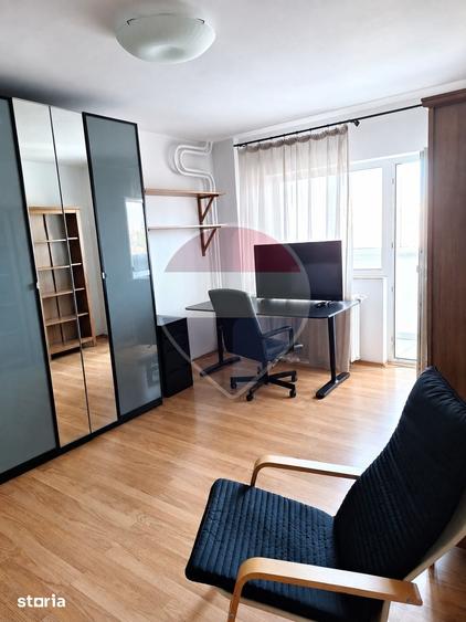 Apartament cu 2 camere decomandat în Tei