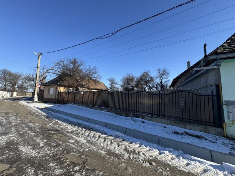 Casa individuala de vanzare – loc. Vad, jud. Brasov - teren 1702 mp - 6