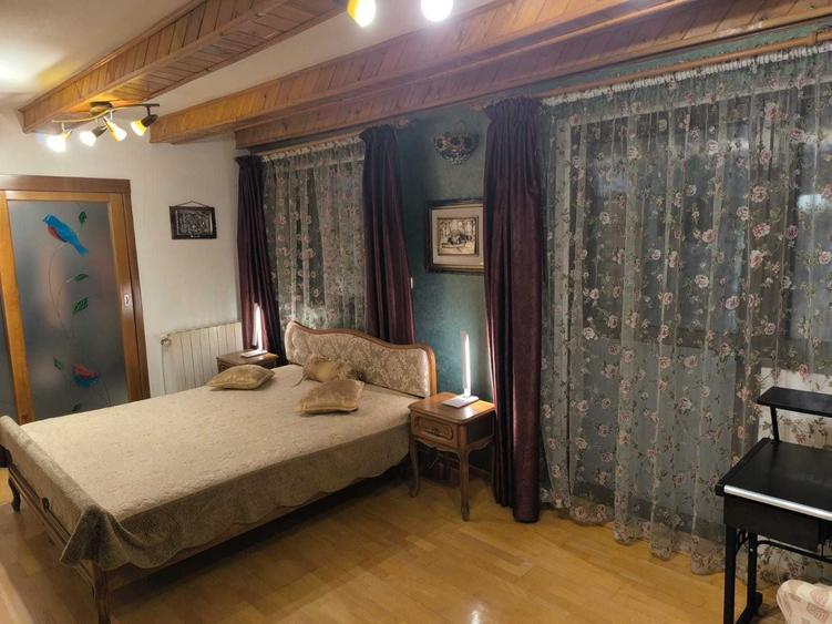 Casa 4 camere P+1 in Bacau cu garaj, beci si teren 800mp - 4