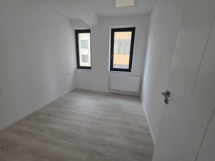 2 camere Campus - bloc nou, cu vedere la lac 118000 euro - 9