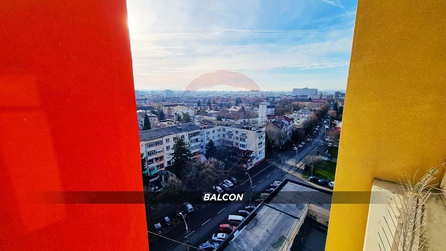 APARTAMENT CU PRIVELISTE IN ZONA ULTRACENTRALA - 11