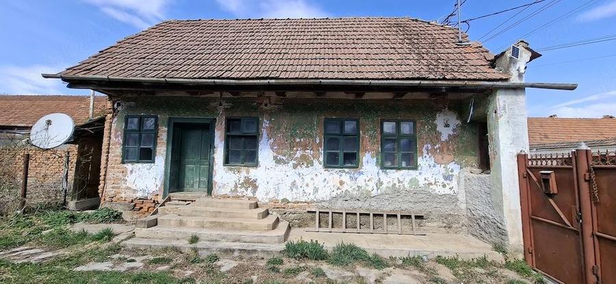 Vand Casa Compusa din 4 Camere - 5