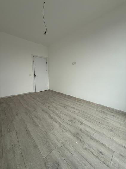 Apartament cu 3 camere - 2 bai { Soseaua Leordeni } - 10