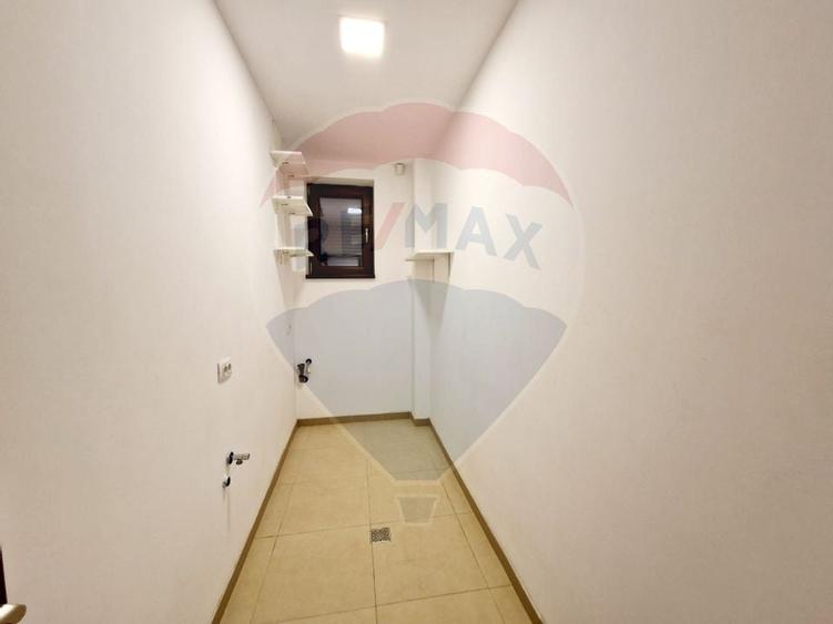 Casă / Vilă cu 4 camere de vânzare - 25