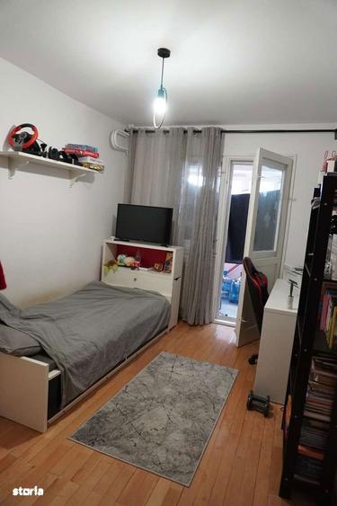 Apartament cu 4 camere ?i 1 loc de parcare - 6