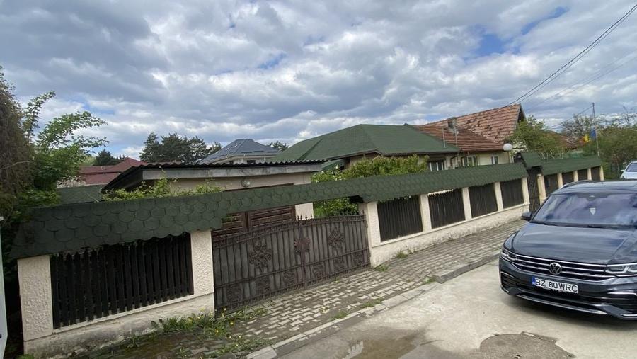 Casa de vanzare-oras Patarlagele - 2
