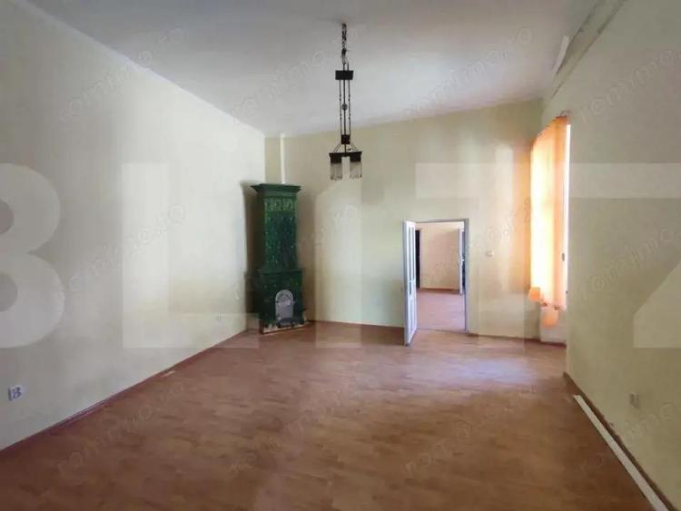 Spatiu comercial 83 mp, central - 2