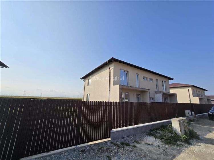 Casa tip duplex in Sanpetru, TVA inclus, Brasov Casa tip duplex in Sanpetru, TVA inclus, Brasov