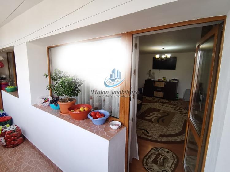 Apartament 3 camere, decomandat, 1 Mai - 2