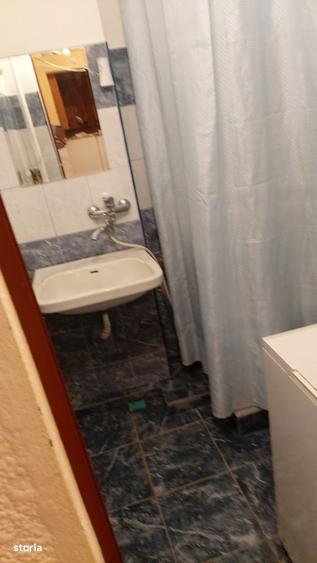 Burdujeni-Cuza Voda 1-Bloc apartamente-Garsoniera et.1,mobilata . - 1