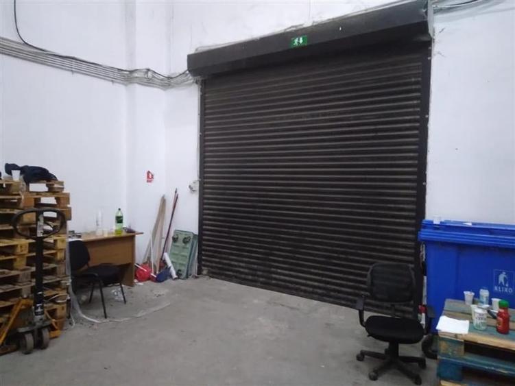 Spatiu depozitare - 650 mp - parcare platforma betonat - 6