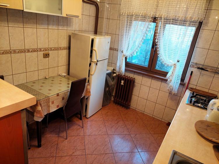 Apartament cu 3 camere mobilate, utilate in bloc izolat, Bucur Obor, comision 0% - 8