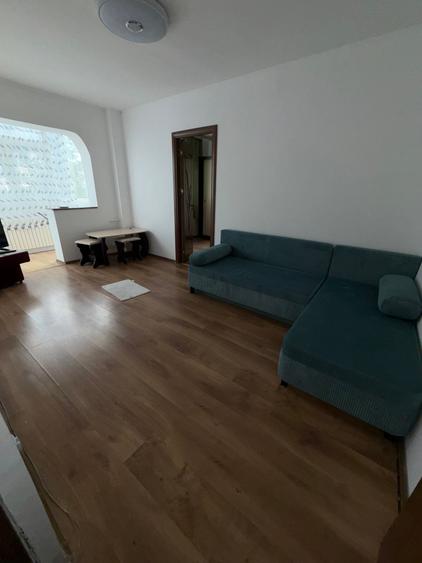 3 Camere Semidecomandat 50mp Zona Tomis Nord - 2