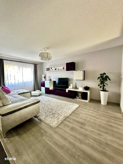 Casă cu 4 camere cu Teren 250 Mp în Șega