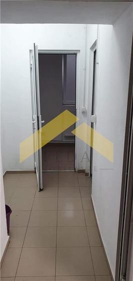 De vanzare doua hale pe un teren imprejmuit 9000 mp zona Gai - 16