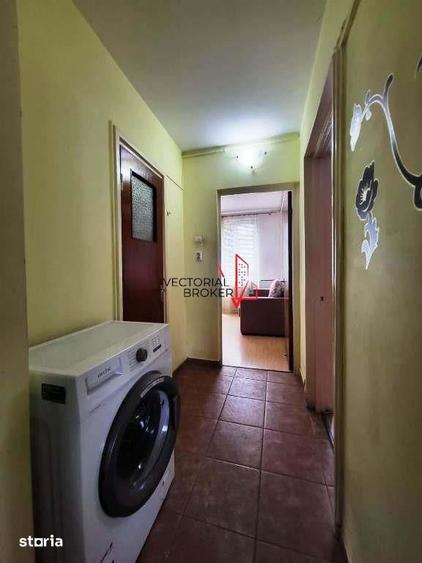APARTAMENT 3 CAMERE DECOMANDAT OZANA METROU - 1