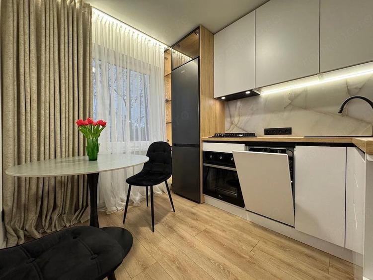 Garsoniera de inchiriat in zona 1 Mai - 1