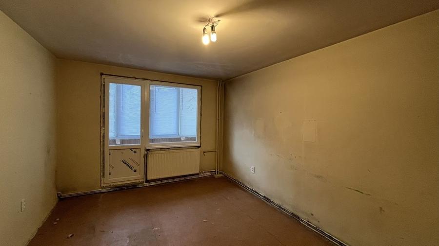  4 camere, decomandat, etaj 1/(P+4), 77 mp, cartier Astra, Brasov - 12