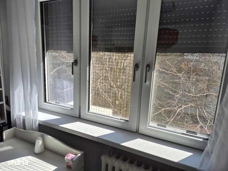 Apartament decomandat cu 4 camere, balcon, centrala, 2 locuri parcare - 20