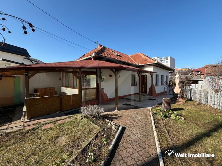 Casa individuala de inchiriat, strada Bobalnei, 650 euro! - 1