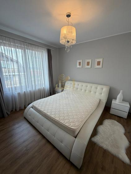 Apartament 3 camere decomandat + 2 locuri de parcare incluse in preț | Zorilor - 5