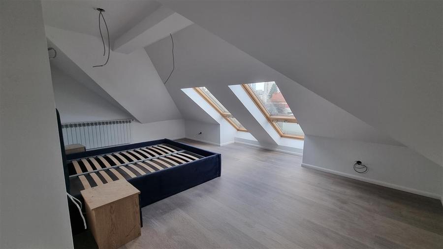 Vila - Bloc modern de 11 camere zona Centrul Civic , Onix - 10