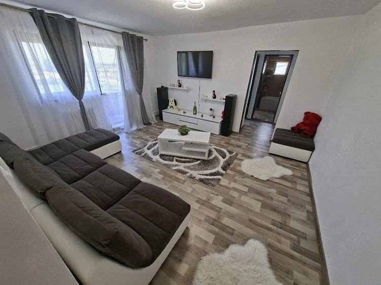 Apartament cu 2 camere decomandat în Sântimbru