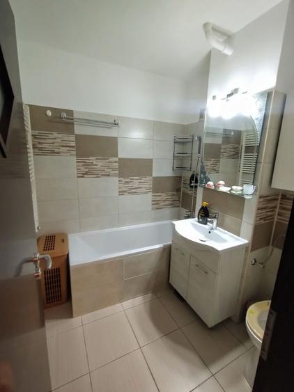 Apartament cu 2 camere decomandat în Ultracentral